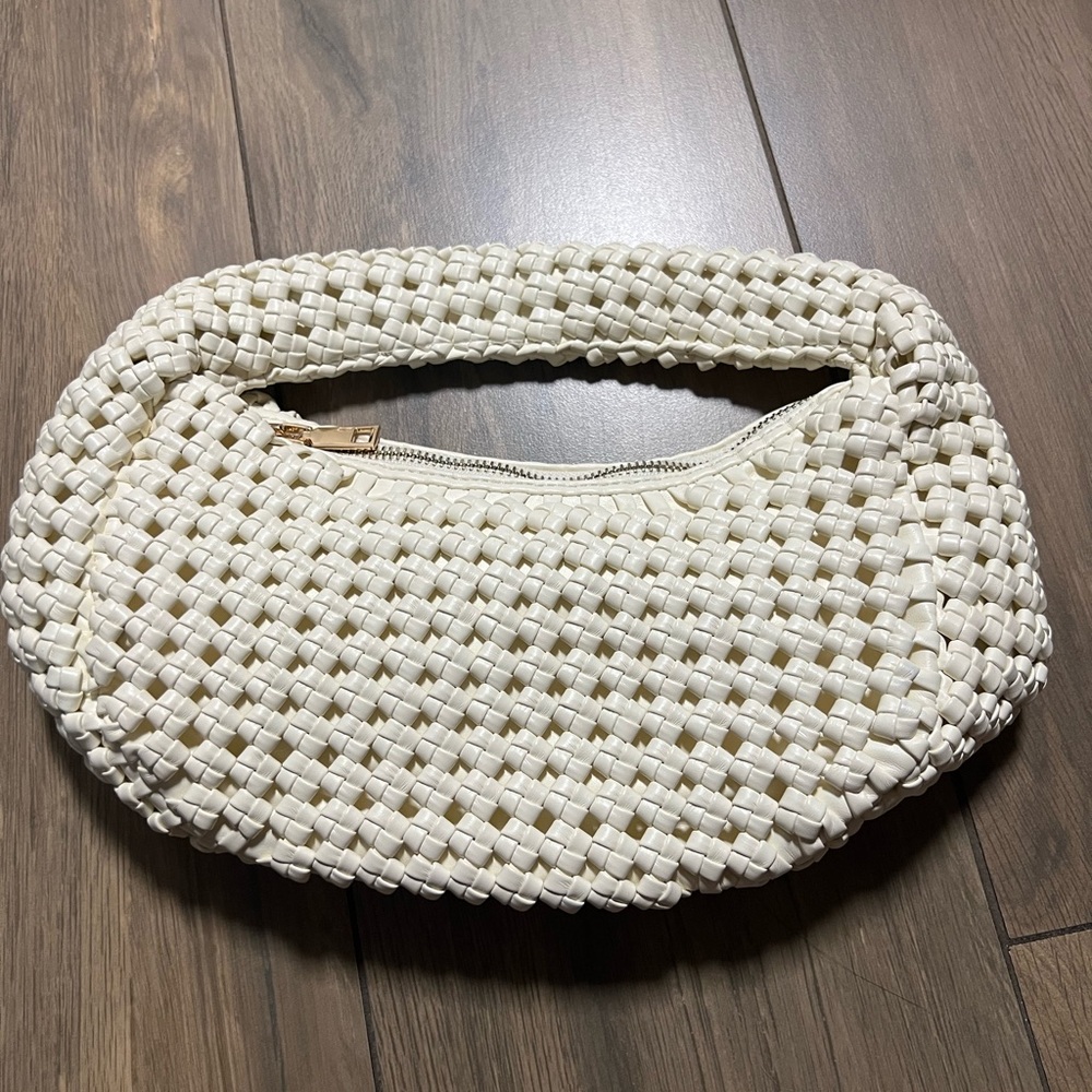 Antik Kraft Cream Woven Wristlet